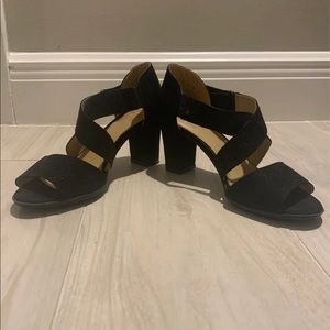 Naturalizer Low Block Heel